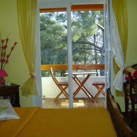 Prázdninový dům Mit Terrasse- Mitten In Der By Interhome *