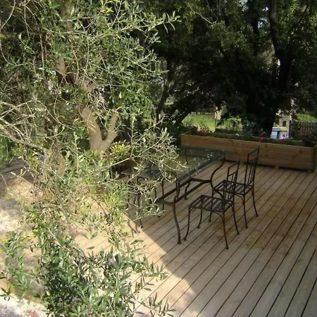 Prázdninový dům Mit Terrasse- Mitten In Der By Interhome *