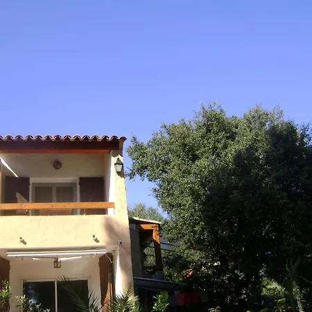 Mit Terrasse- Mitten In Der By Interhome *
